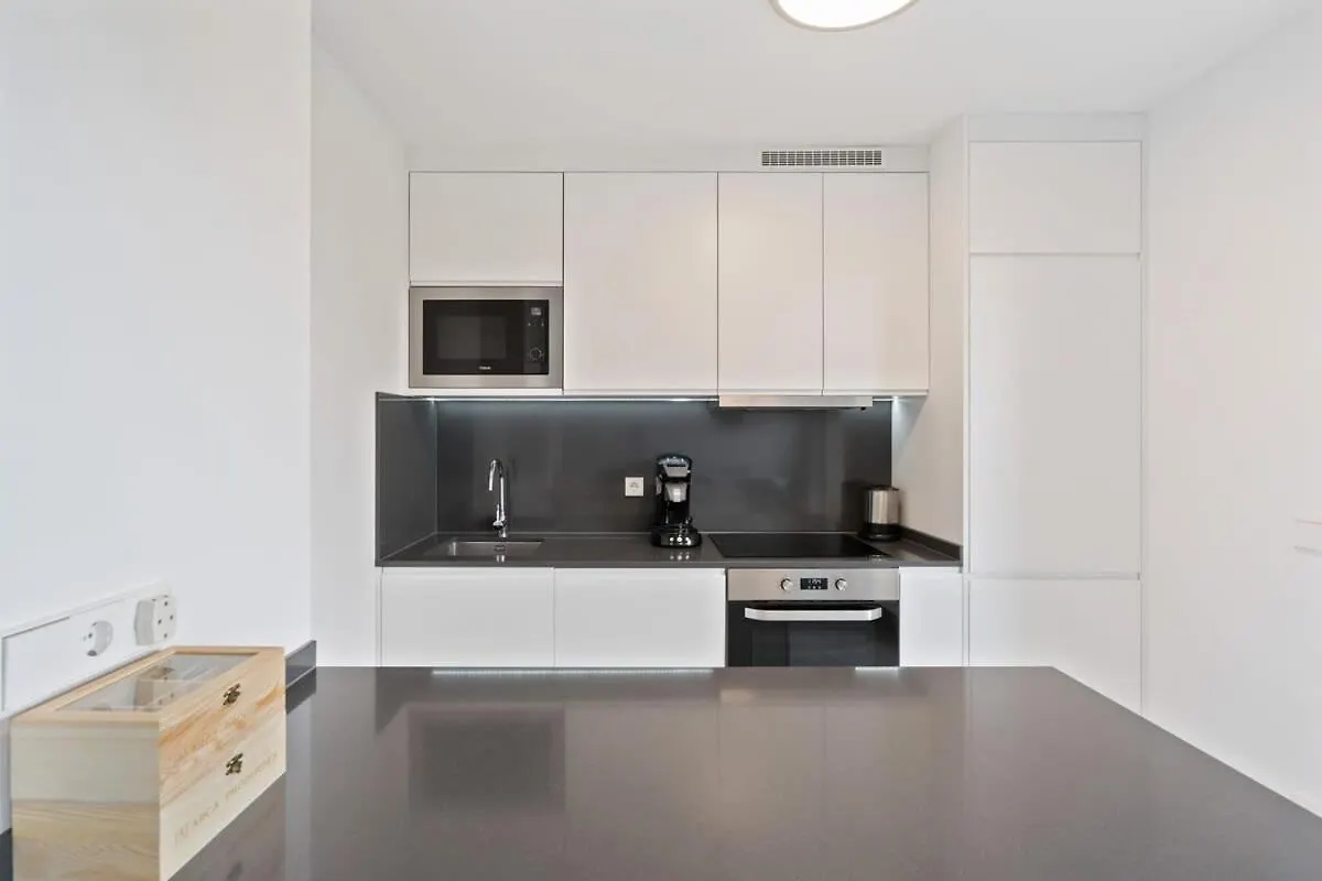 Tranquil Haven - Relax And Unwind In Hamm Appartement Luxemburg